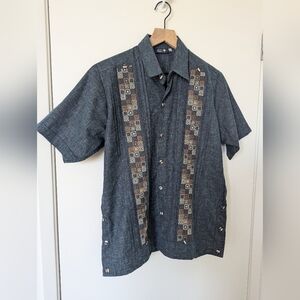 Mexican guayabera men's dress shirt - navy with brown design